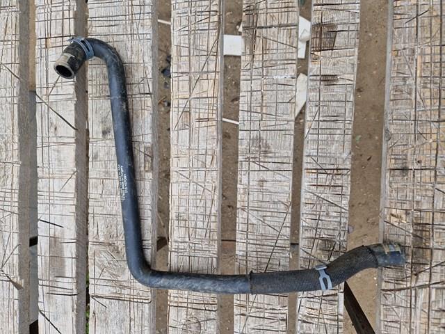 Патрубок радиатора охлаждения нижний 4M0122055AL VAG