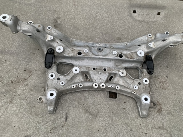 Передняя балка 50200TRWA00 HONDA