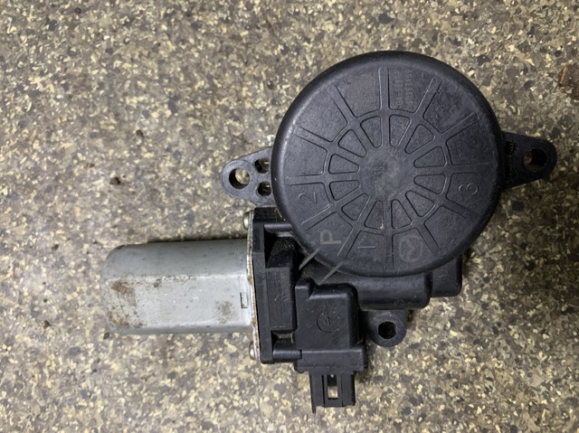 Мотор стеклоподъемника двери передней, правой D6515858X MAZDA