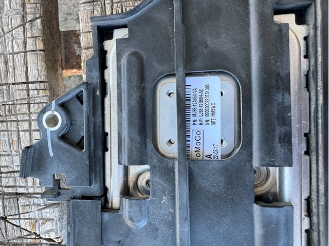 LJ9812B684AE FORD купить в Одесса