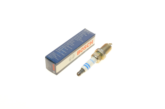 0242240649 BOSCH Свеча зажигания купить в Днепр