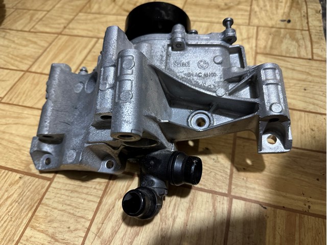 11518650988 BMW Помпа водяная (насос) охлаждения купить в Ирпень