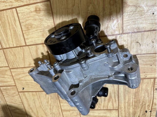 11518650988 Помпа водяная (насос) охлаждения купить Павлоград