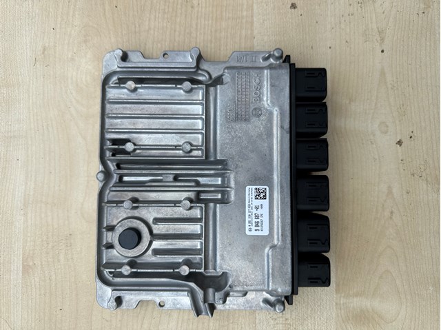 Компьютер двигателя 12149798769 BMW