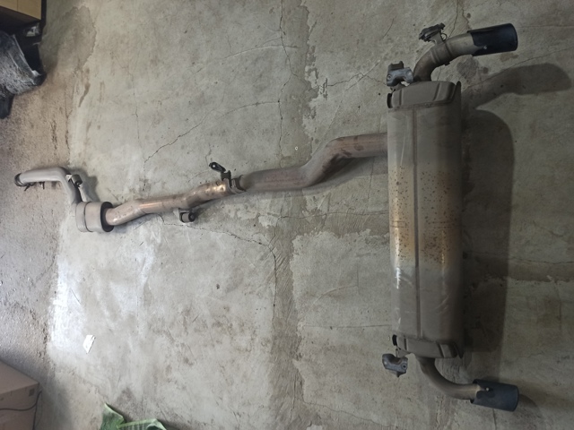 Выхлопная труба BMW 5