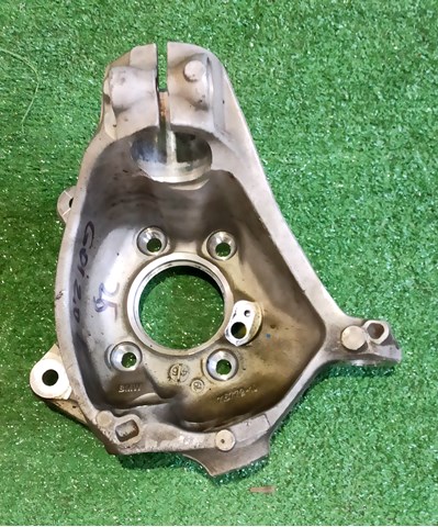 Цапфа поворотного кулака 31216882595 BMW