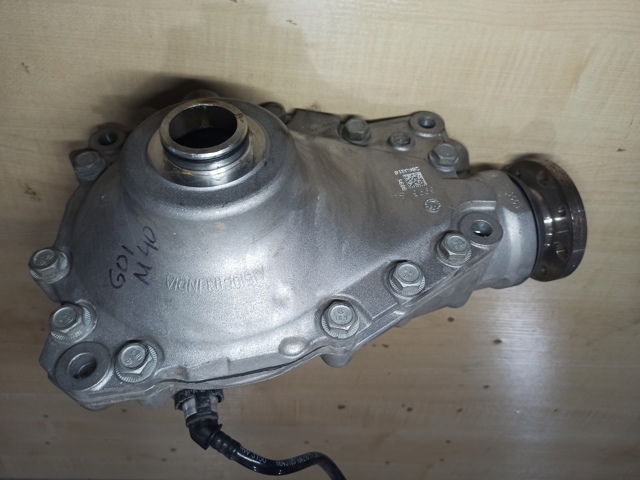 Редуктор колесный моста переднего 31508679981 BMW