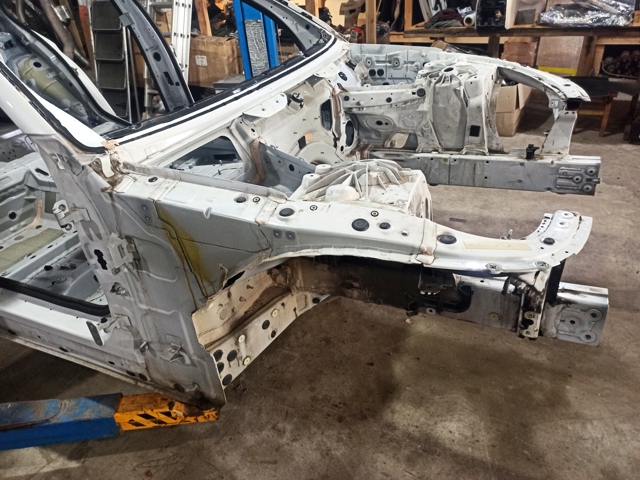 Правый передний лонжерон 41007446652 BMW