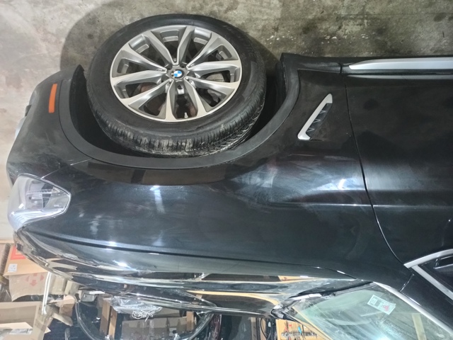 Правое крыло Бмв Х3