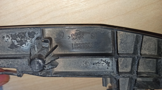 51117399981 Направляющая переднего бампера правая купить Харьков