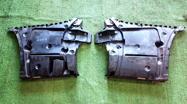 Кронштейн бампера заднего, правый 51127387300 BMW