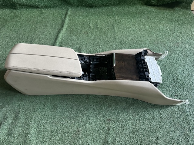 BMW 51166833938 Консоль панели управления центральная в наличии Украина