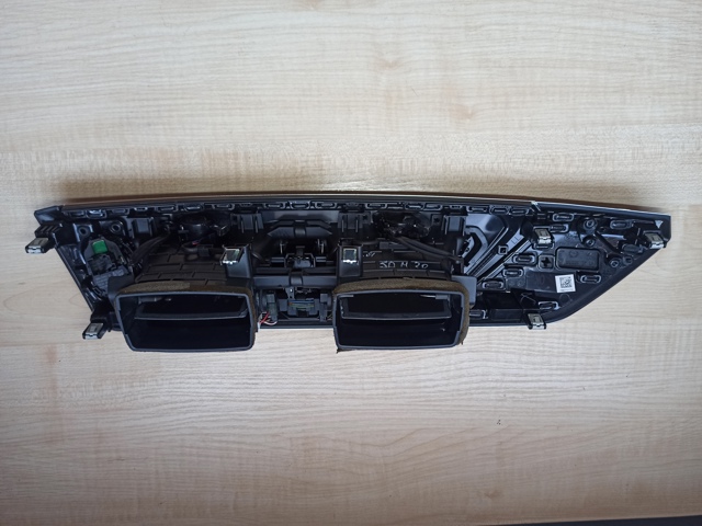 BMW 51458071017 Накладка на торпедо в наличии Ирпень