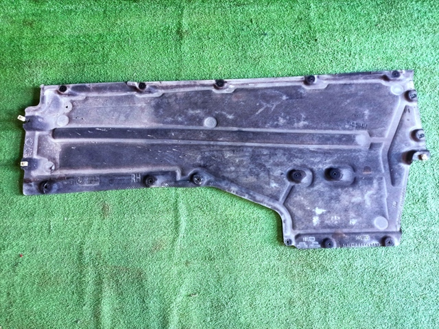 Защита днища, правая 51757340778 BMW