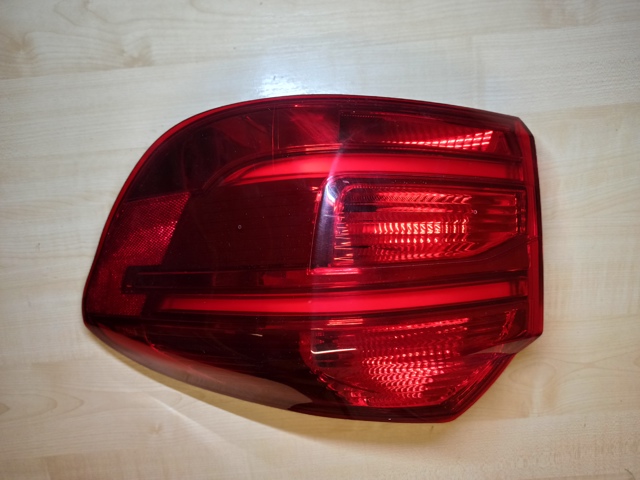 Фара задняя правая внешняя 63217408736 BMW