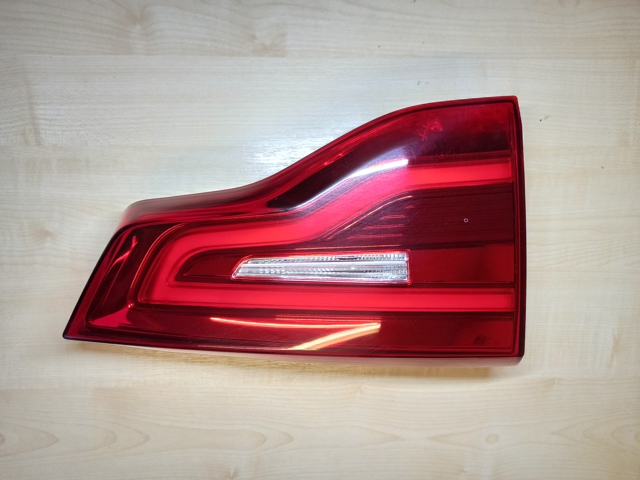 Задняя левая внутренняя фара 63219853375 BMW