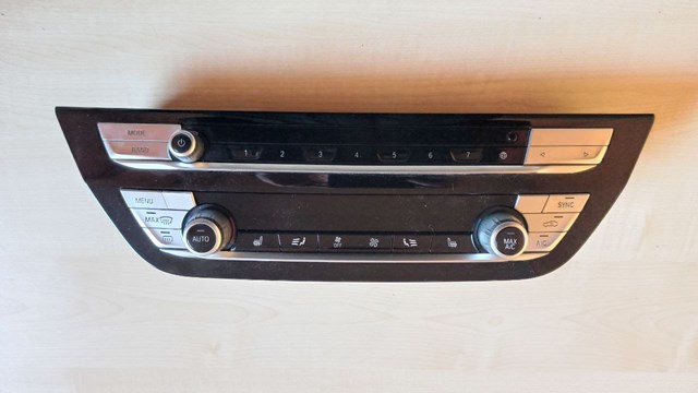 Блок управления печкой 64117947701 BMW