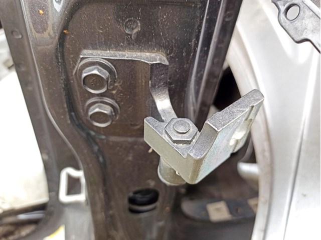 Петля двери задней левой 68140735AB CHRYSLER