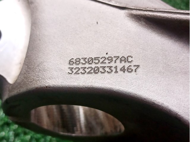 CHRYSLER 68305297AC Цапфа передняя левая в наличии Ирпень