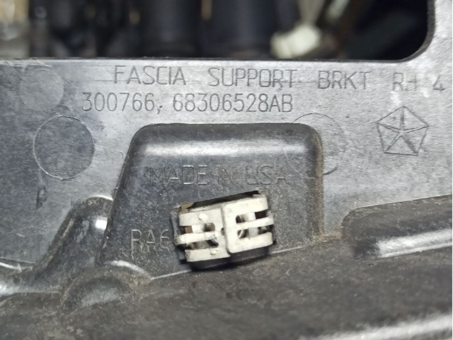 68306528AB CHRYSLER Кронштейн бампера переднего правый купить в Винница