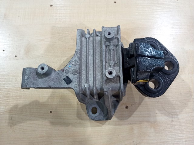 Опора КПП Jeep Cherokee