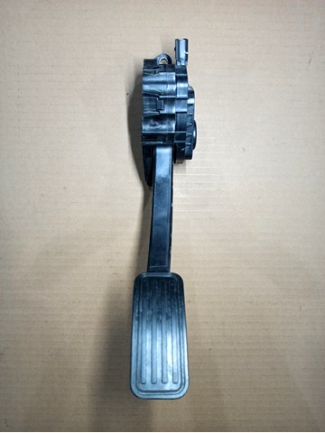 Педали газа E1GZ9F836J FORD