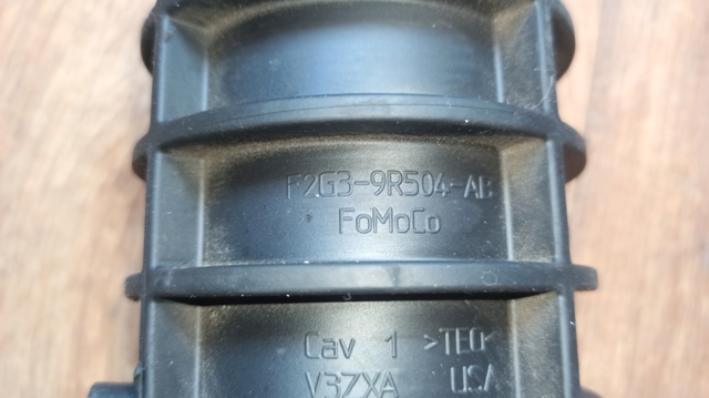 F2G39R504AB FORD Патрубок воздушный, выход воздушного фильтра купить в Черкассы