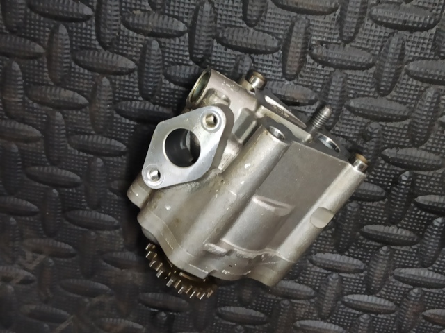 F2GE6600AA FORD Масляный насос купить в Николаев