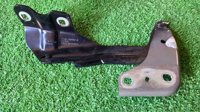 Завеса капота правая FT4Z16796A FORD