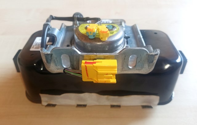 FORD FT4Z58044A74A Подушка безопасности пассажира в наличии Ужгород