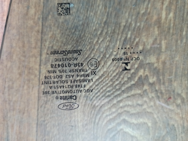 FORD FT4Z5821411C Стекло двери передней левой в наличии Павлоград