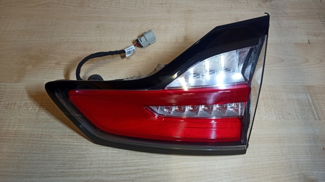 Фонарь задний правый, внутренний KT4Z13404E FORD