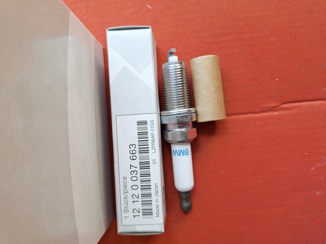 12120037663 BMW Свечи зажигания купить в Ровно