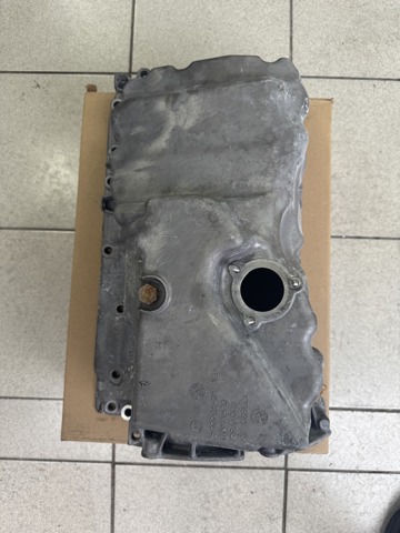 Поддон картера двигателя 11138611694 BMW