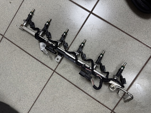 Клапанная форсунка 13538483304 BMW