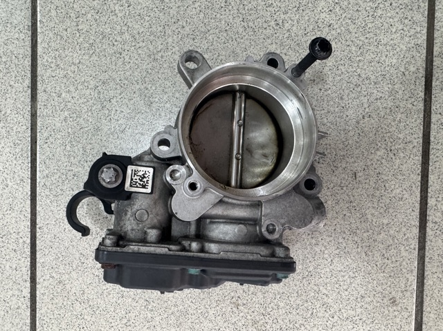 Блок дроссельной заслонки 13549847189 BMW