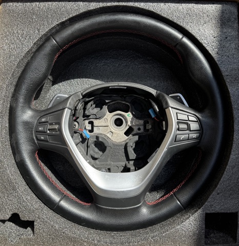 Рулевое колесо 32306878251 BMW