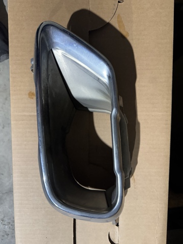 Наонечник глушителя 51125A5C8E7 BMW