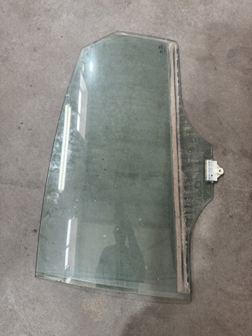 Стекло двери задней левой 83410C1010 HYUNDAI