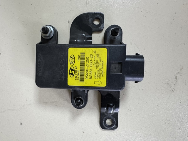 956902T250 HYUNDAI Датчик ESP купить в Львов