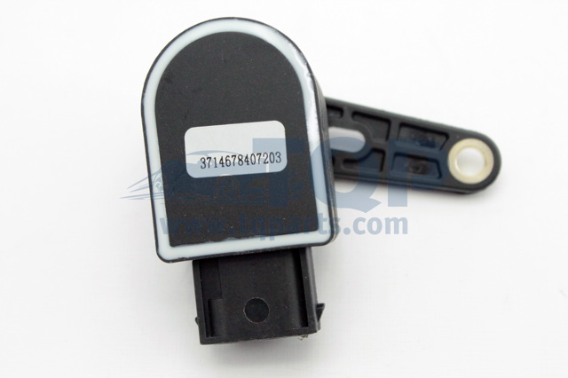 Задний датчик положения кузова TQ45136 TQPARTS