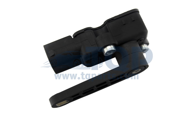 Датчик уровня кузова, передний TQ45238 TQPARTS