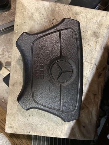 Подушка безопасности водителя 1404601198 MERCEDES