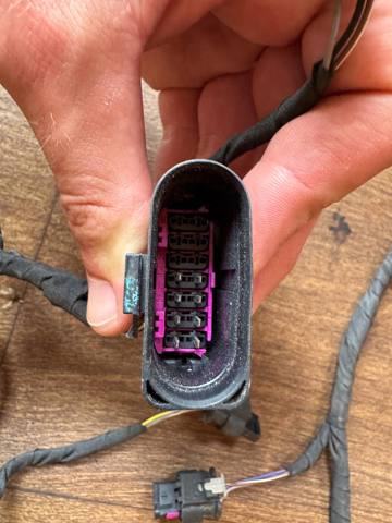 4M8971095GF купить Ирпень