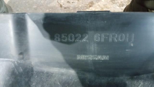 Задний бампер 850226FR0H NISSAN