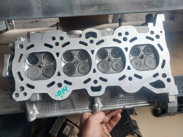 HYUNDAI 4S01L2EA01A ГБЦ в наличии Харьков