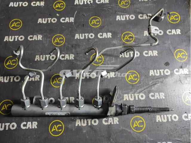 175210542R RENAULT Распределитель топлива (рампа) купить в Харьков