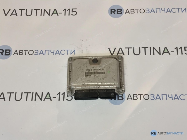 Компьютер двигателя 06A906032DJ VAG