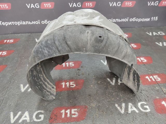 Подкрылок задний левый 561810971C VAG