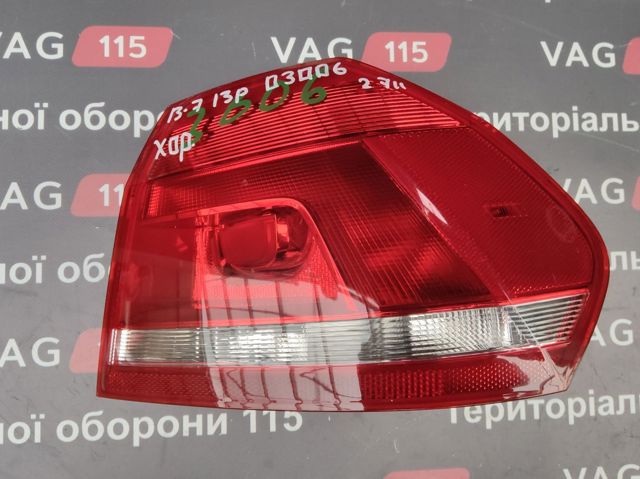 VAG 561945096H Фонарь задний правый внешний в наличии Ирпень
